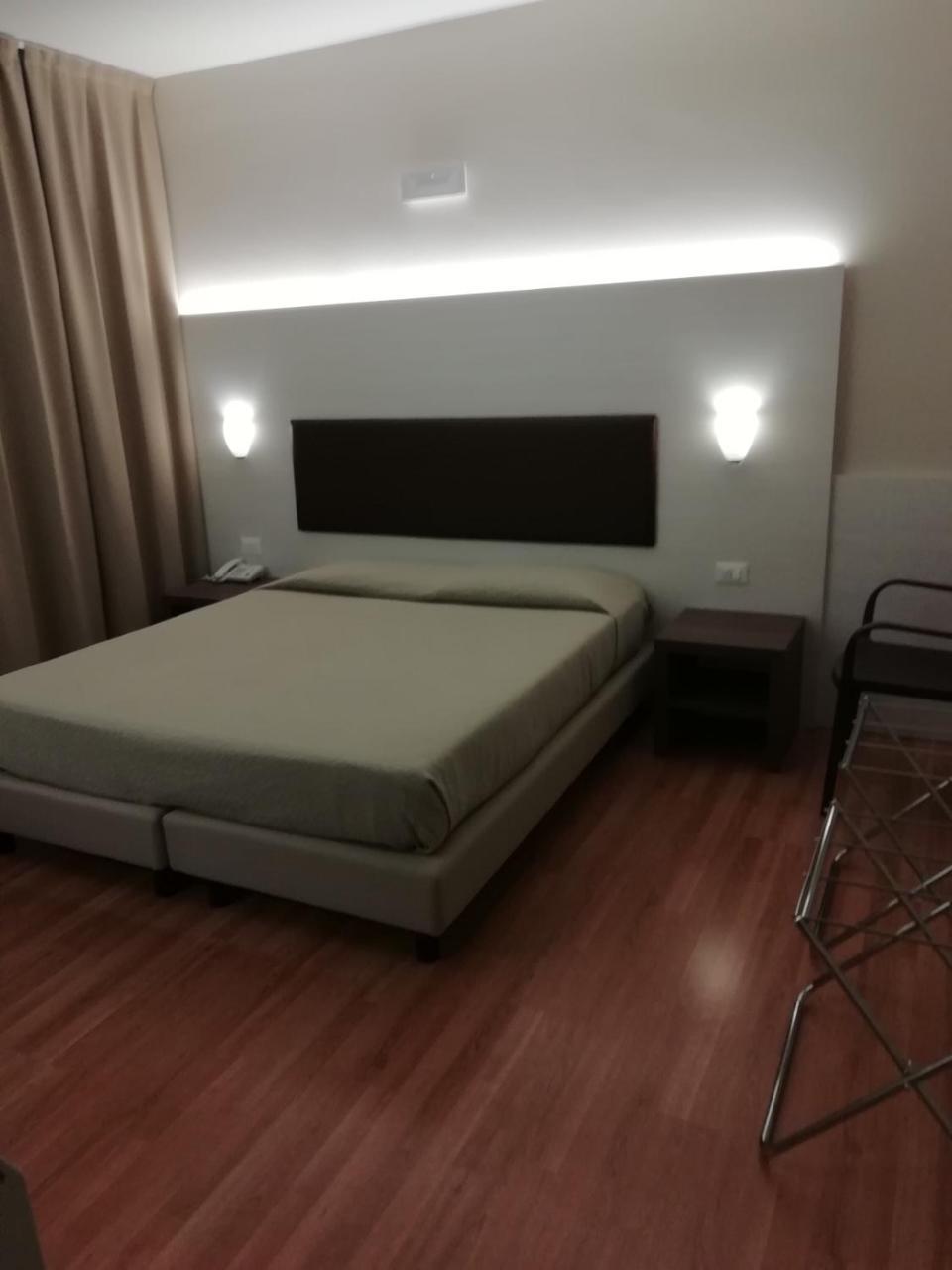 Hotel Buca Di Bacco ヴォルタ・マントヴァーナ エクステリア 写真