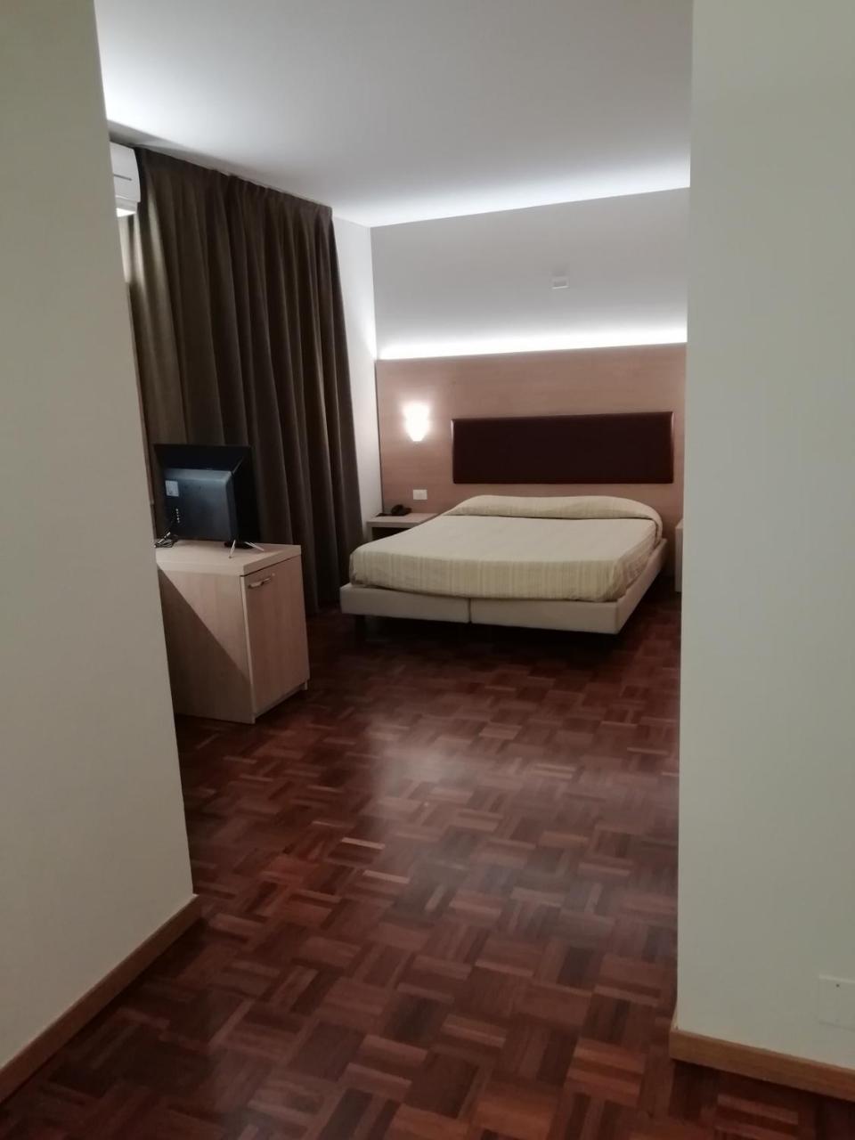 Hotel Buca Di Bacco ヴォルタ・マントヴァーナ エクステリア 写真